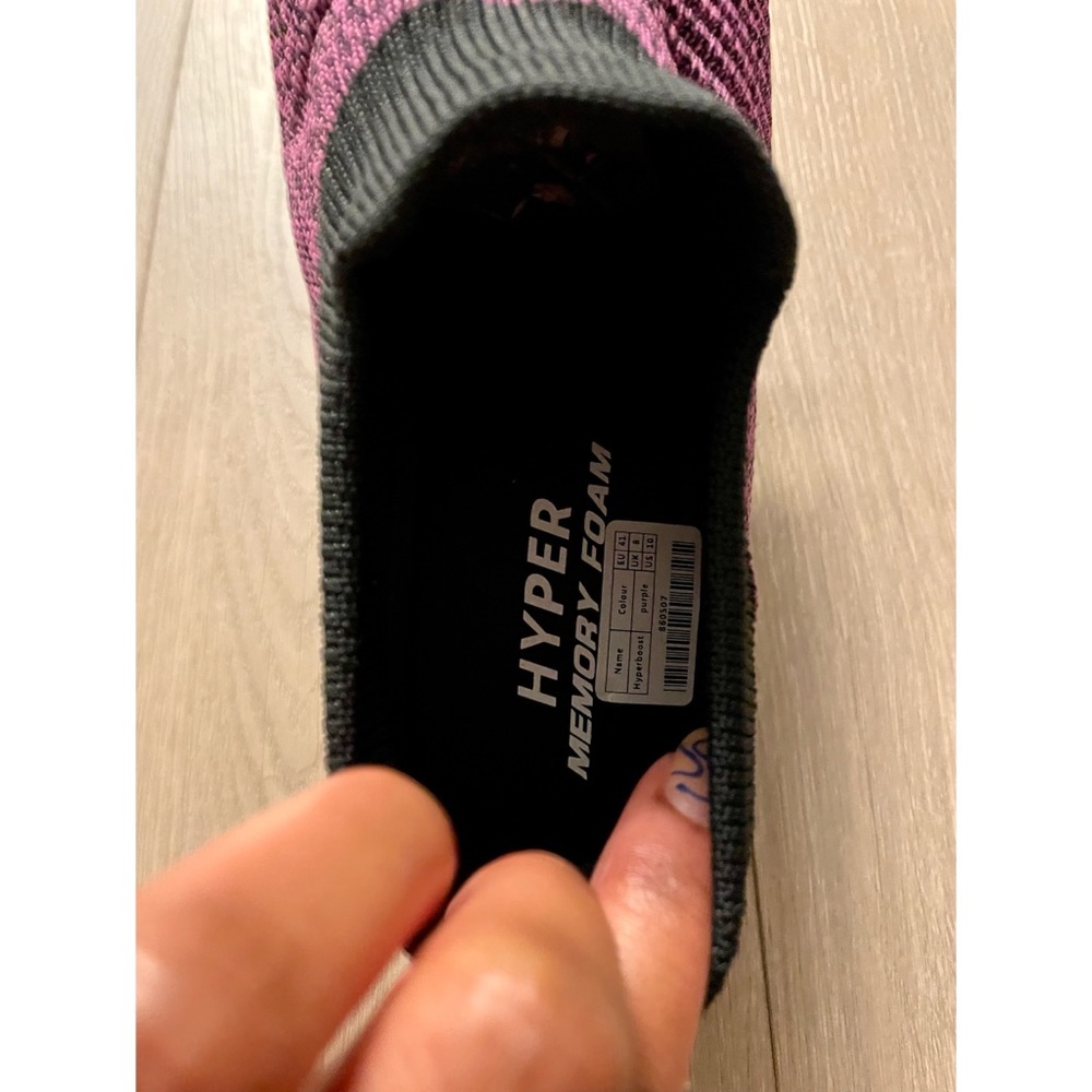 Hyper Memory Foam Sneaker - image 7